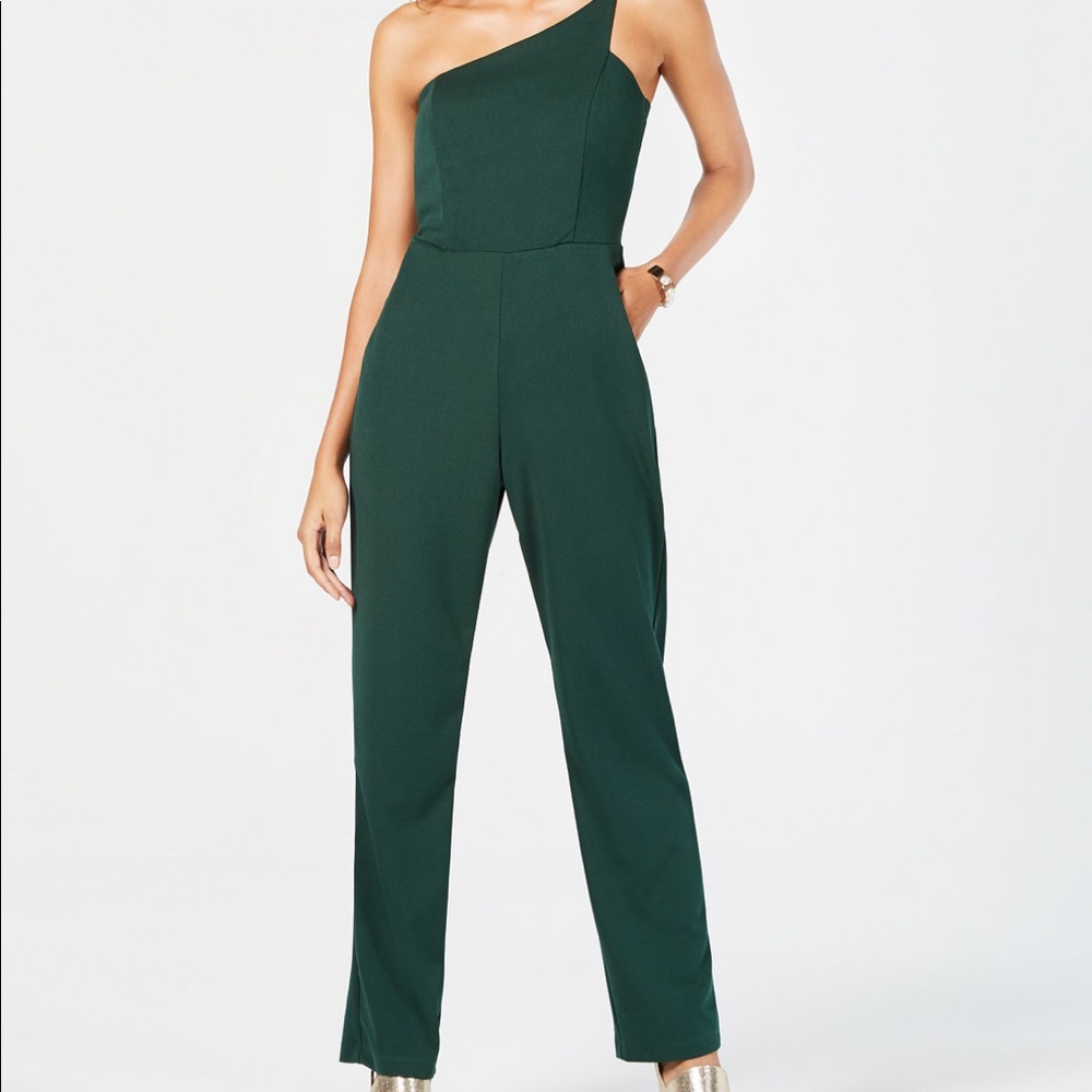Green jumper suit.